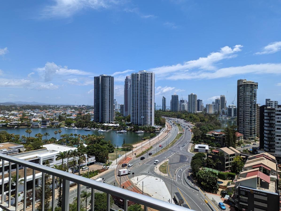 โกลเดน เกท - วี แอคคอมมอเดท Apartment โกลด์โคสต์ ภายนอก รูปภาพ