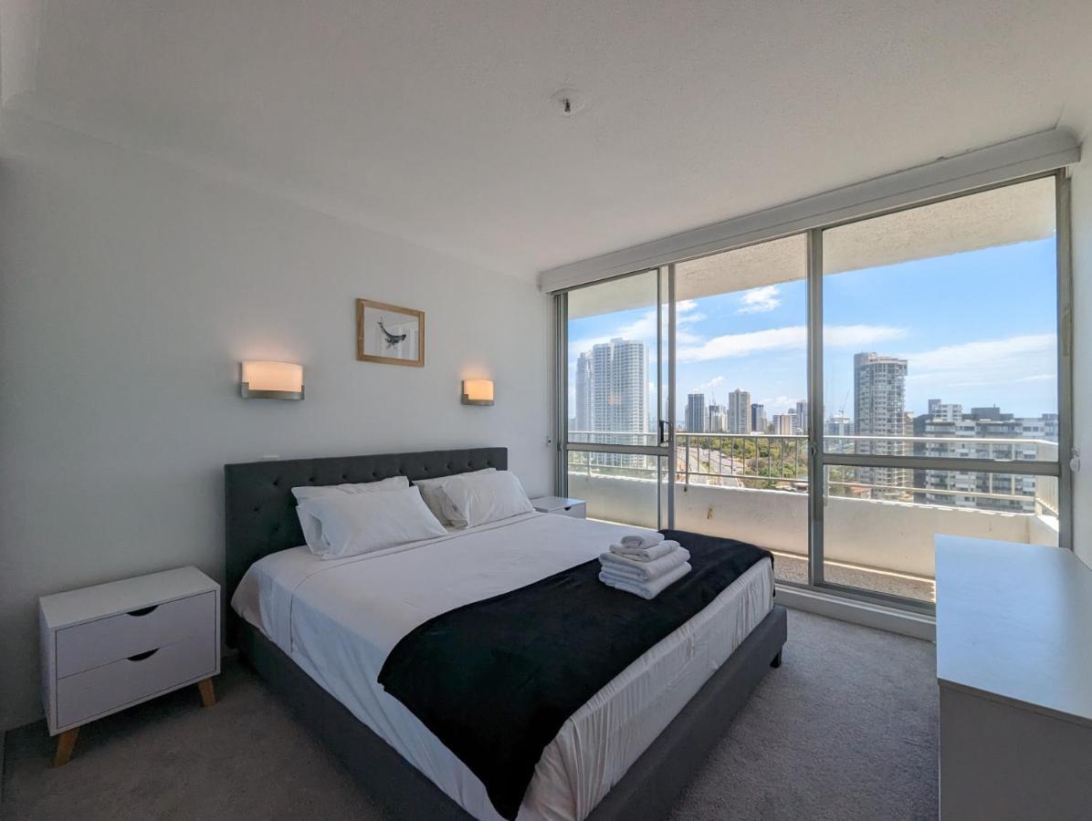 โกลเดน เกท - วี แอคคอมมอเดท Apartment โกลด์โคสต์ ภายนอก รูปภาพ