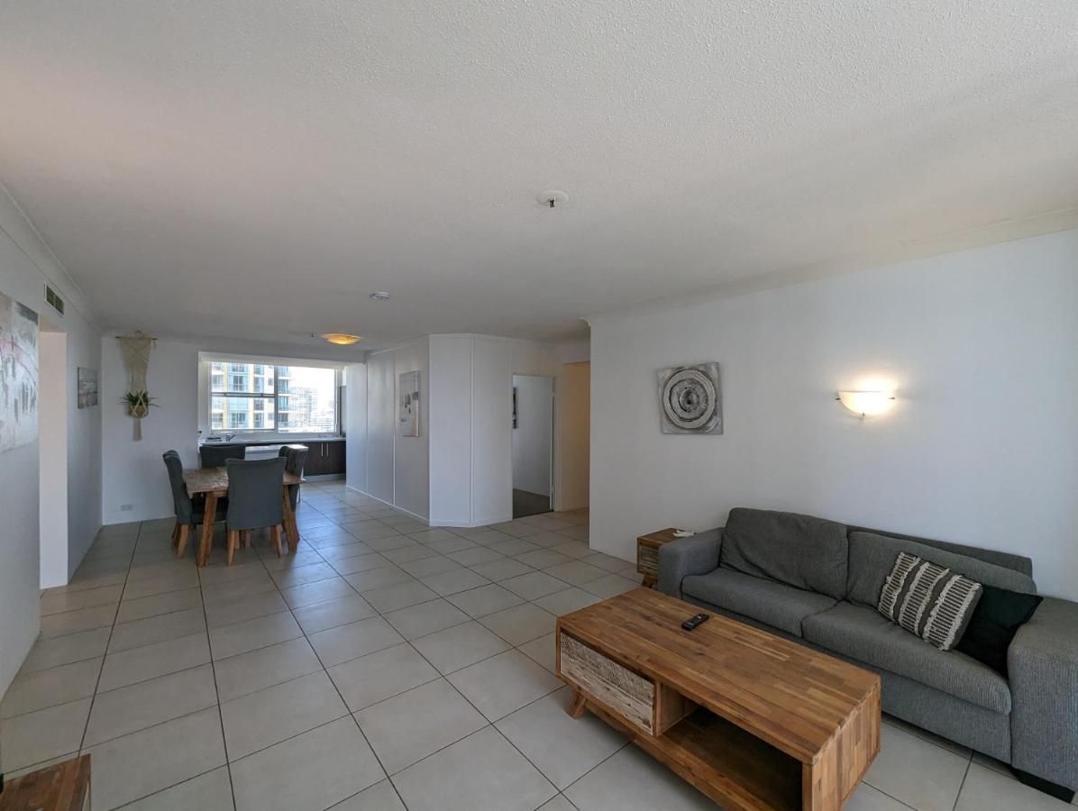 โกลเดน เกท - วี แอคคอมมอเดท Apartment โกลด์โคสต์ ภายนอก รูปภาพ