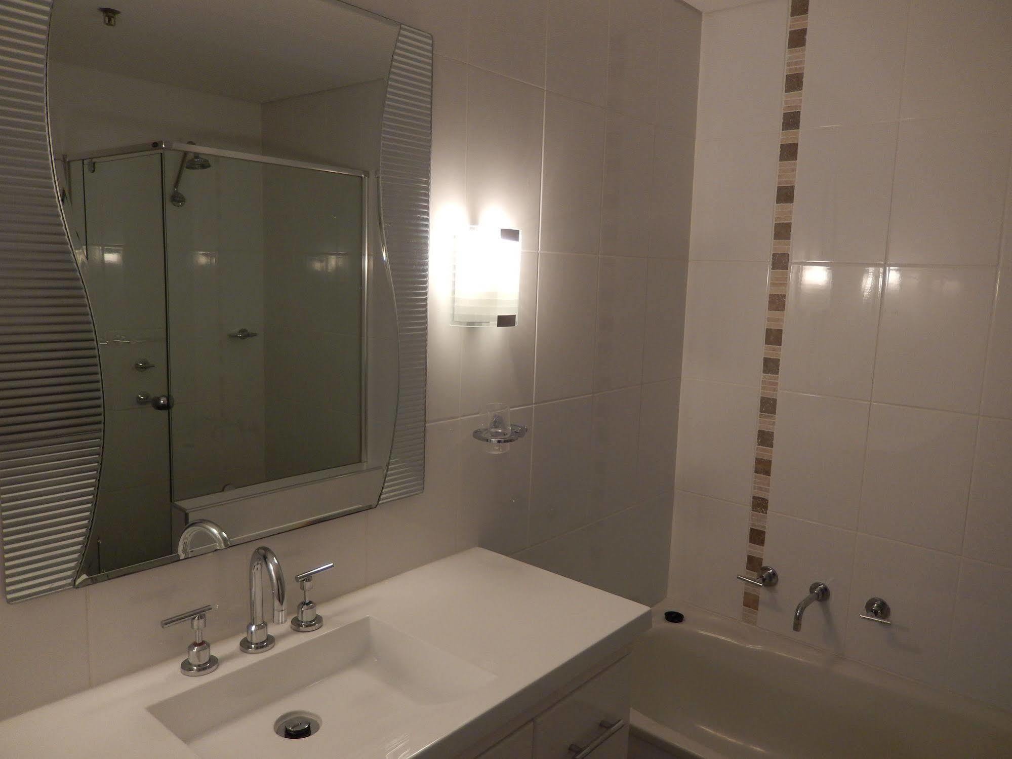 โกลเดน เกท - วี แอคคอมมอเดท Apartment โกลด์โคสต์ ภายนอก รูปภาพ