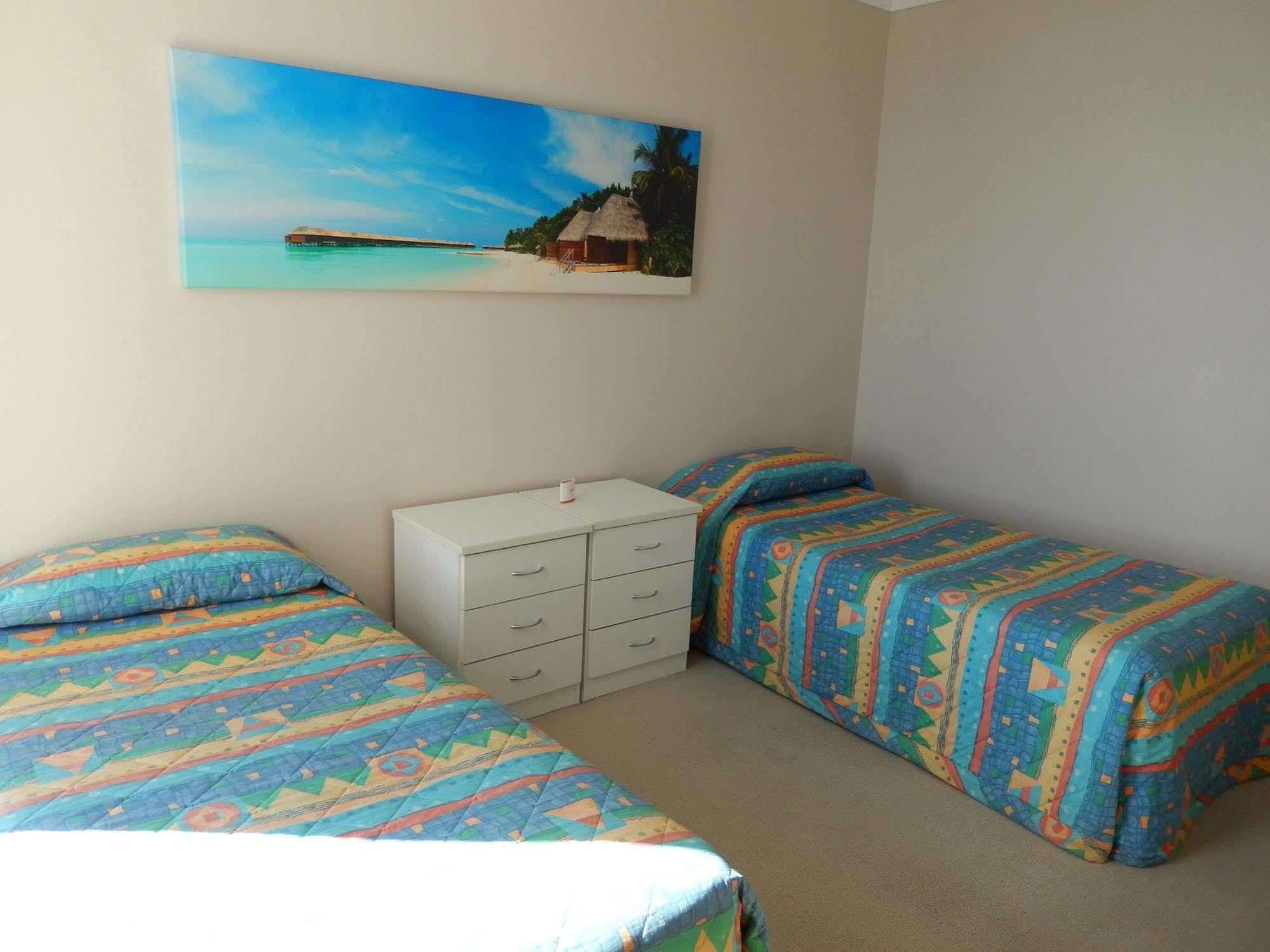โกลเดน เกท - วี แอคคอมมอเดท Apartment โกลด์โคสต์ ภายนอก รูปภาพ
