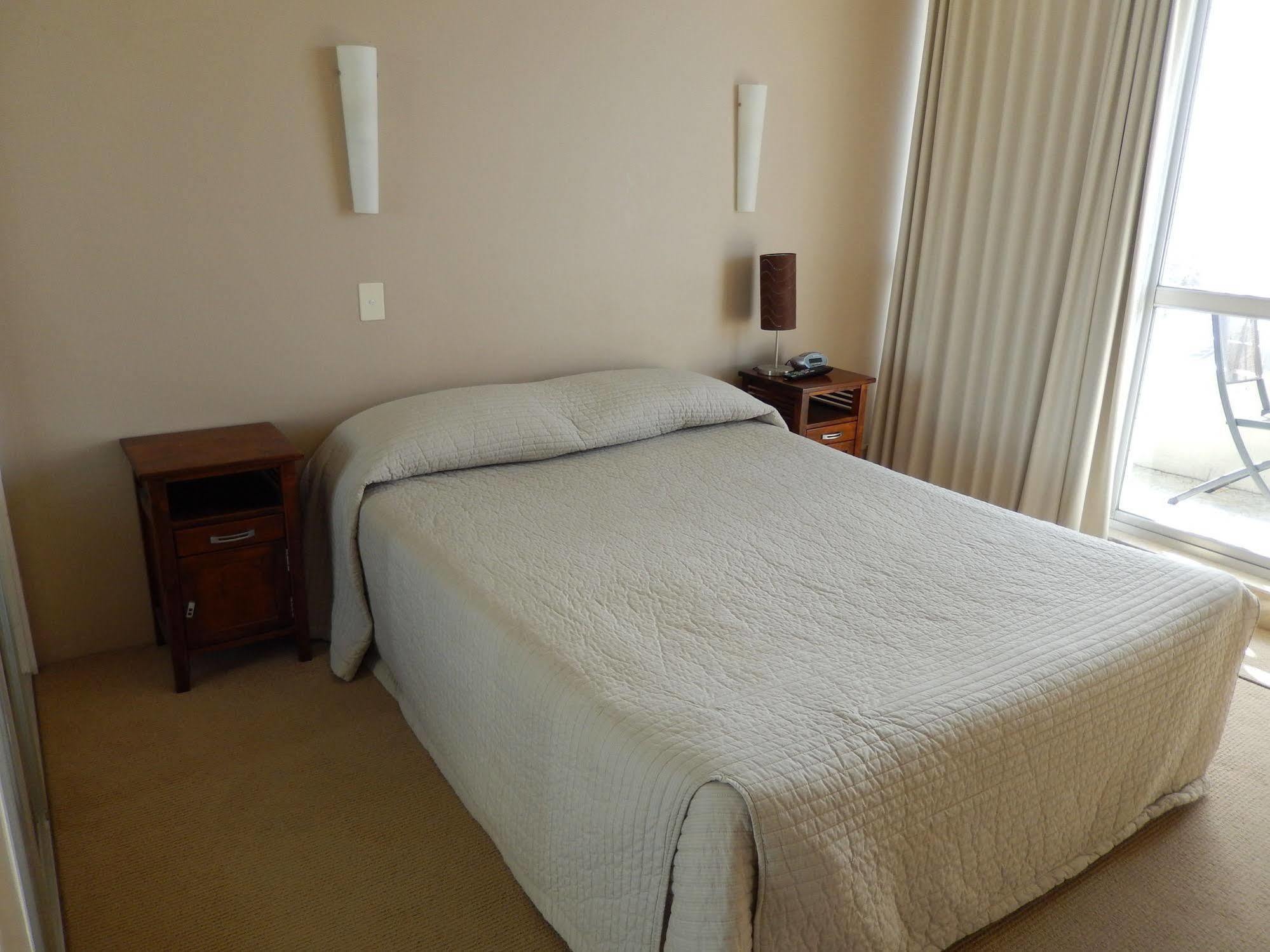 โกลเดน เกท - วี แอคคอมมอเดท Apartment โกลด์โคสต์ ภายนอก รูปภาพ