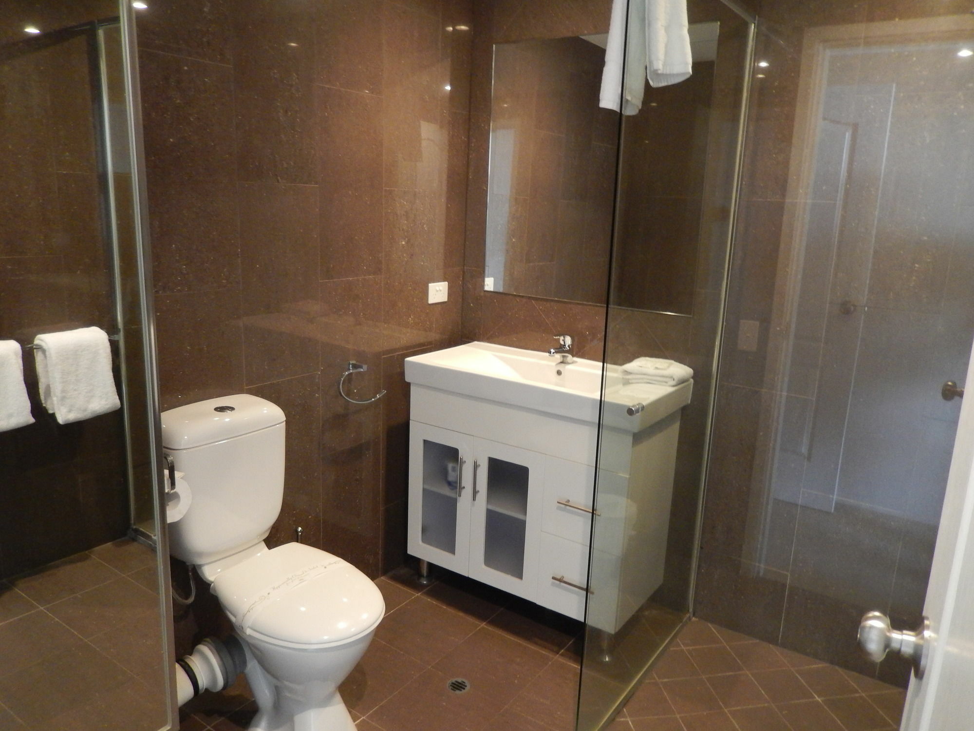 โกลเดน เกท - วี แอคคอมมอเดท Apartment โกลด์โคสต์ ภายนอก รูปภาพ
