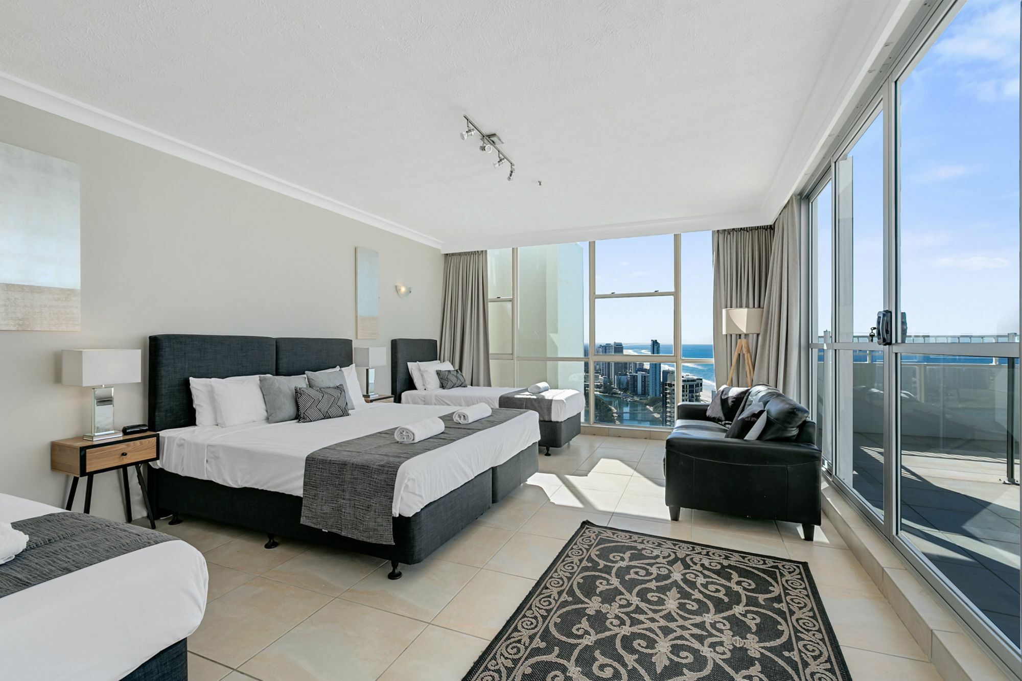 โกลเดน เกท - วี แอคคอมมอเดท Apartment โกลด์โคสต์ ภายนอก รูปภาพ